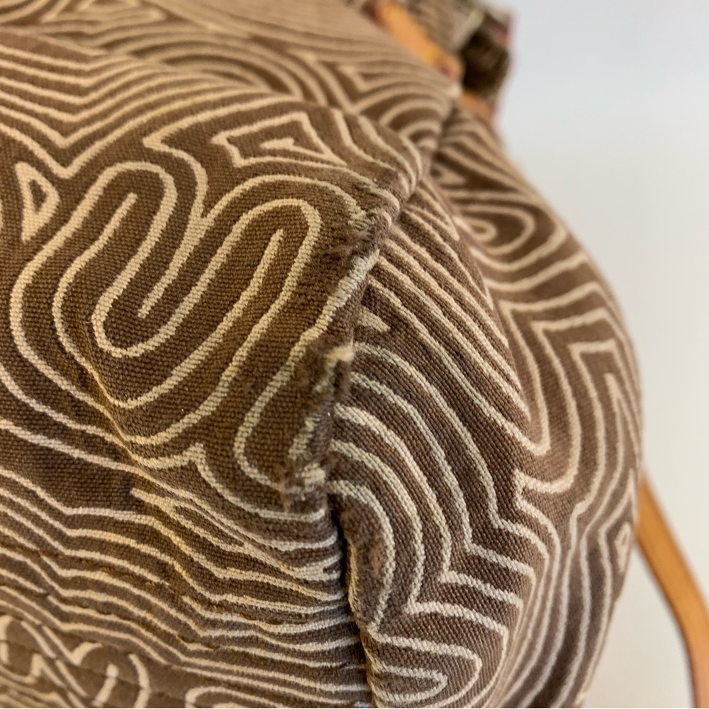 Stylish Brown Patterned Handbag - Picture 6 of 9
